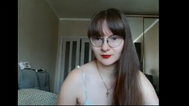 KiraGoldens online show from June 1, 5:53 am
