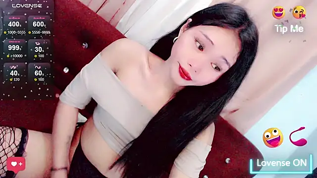 kylamooree online show from March 31, 12:05 pm