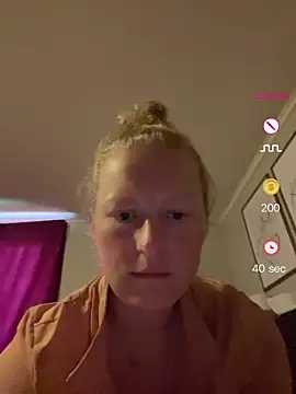 Girlnina-1995 online show from June 15, 4:29 pm