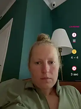 Girlnina-1995 online show from June 16, 5:47 pm