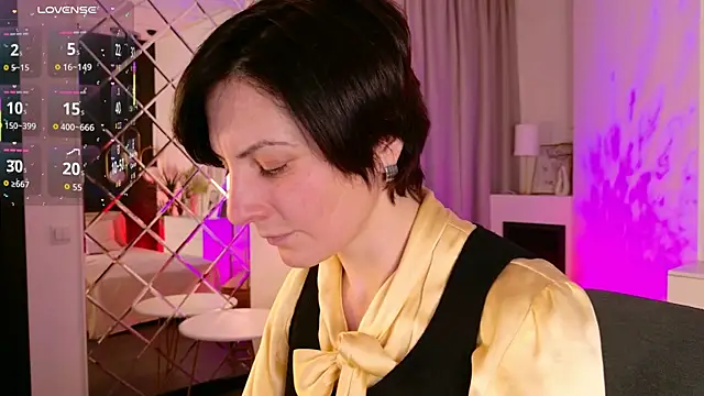 LorenDaze online show from January 6, 7:56 am