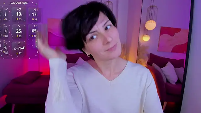 LorenDaze online show from October 31, 2:32 pm