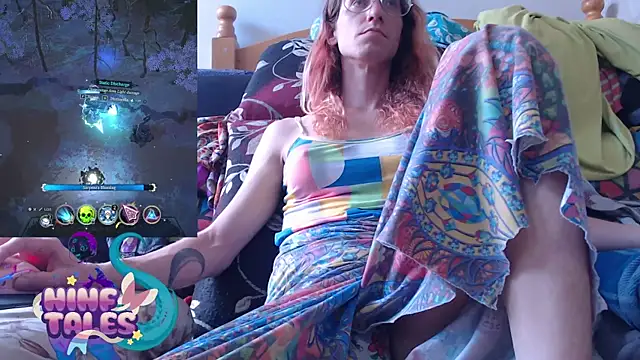 Snapshot of FutaChi chatting on October 23, 7:53 pm FutaChi online show from October 23, 7:53 pm