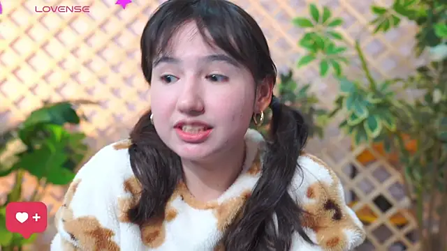 Snapshot of Pinkie_Princes chatting on October 1, 5:34 am Pinkie Princes online show from October 1, 5:34 am