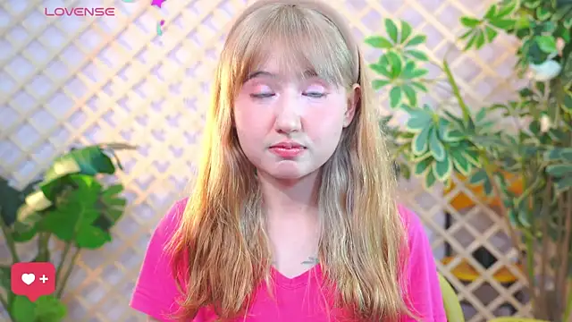 Snapshot of Pinkie_Princes chatting on October 13, 6:16 am Pinkie Princes online show from October 13, 6:16 am