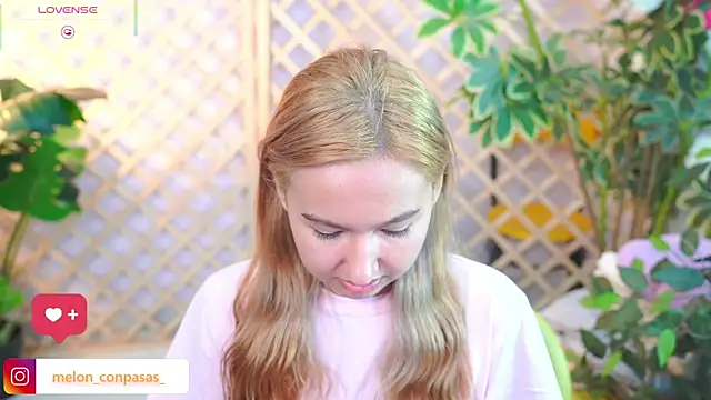 Snapshot of Pinkie_Princes chatting on October 26, 5:36 am Pinkie Princes online show from October 26, 5:36 am