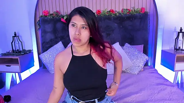 Snapshot of Karlagonzales_ chatting on October 21, 9:46 am Karlagonzales online show from October 21, 9:46 am