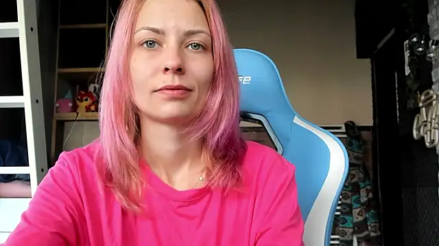 Snapshot of karo123421 chatting on October 24, 9:49 am karo123421 online show from October 24, 9:49 am