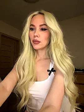 xDinnax online show from October 5, 2:44 pm