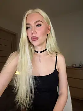 xDinnax online show from November 5, 8:25 pm