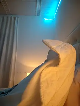 Sarakux online show from February 22, 11:49 pm