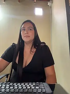 kendall 52 online show from March 18, 5:18 pm