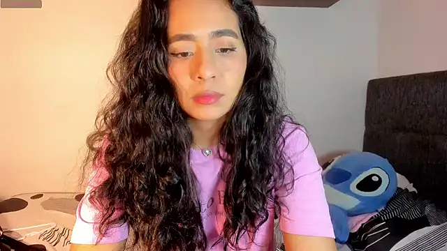 Snapshot of valeryvegas_2 chatting on October 23, 3:23 am valeryvegas 2 online show from October 23, 3:23 am