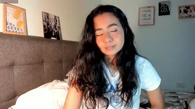 Snapshot of valeryvegas_2 chatting on October 12, 4:15 am valeryvegas 2 online show from October 12, 4:15 am