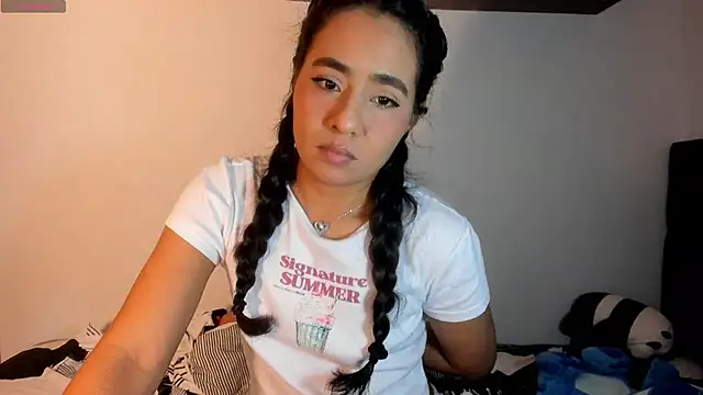 Snapshot of valeryvegas_2 chatting on October 27, 3:46 am valeryvegas 2 online show from October 27, 3:46 am