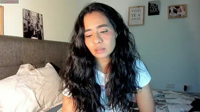 Snapshot of valeryvegas_2 chatting on October 13, 4:26 am valeryvegas 2 online show from October 13, 4:26 am