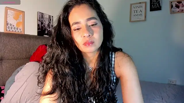 Snapshot of valeryvegas_2 chatting on September 20, 3:05 am valeryvegas 2 online show from September 20, 3:05 am