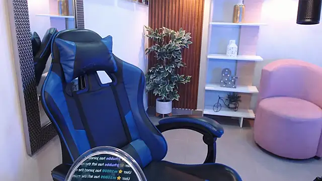 Snapshot of Kenya--Buhle chatting on September 13, 11:29 am Kenya--Buhle online show from September 13, 11:29 am