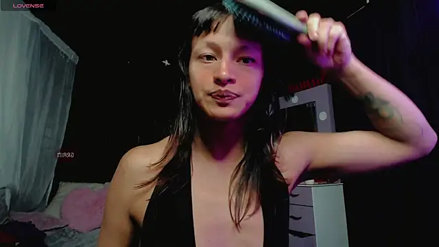 Snapshot of Summer_XO chatting on September 29, 2:16 am Summer XO online show from September 29, 2:16 am