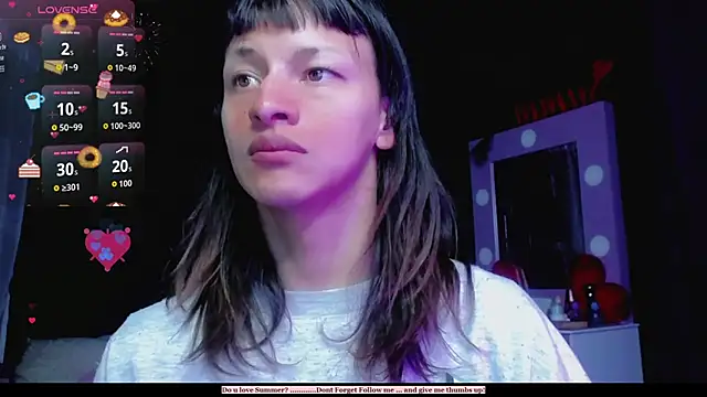 Snapshot of Summer_XO chatting on September 23, 4:10 am Summer XO online show from September 23, 4:10 am