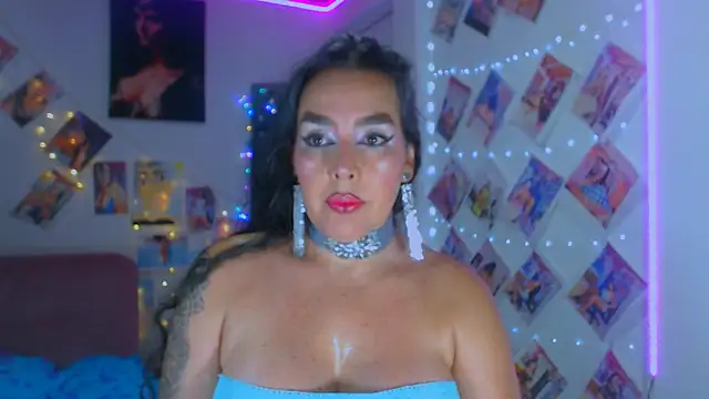 Snapshot of sweet_vanessa_22 chatting on September 8, 11:48 pm sweet vanessa 22 online show from September 8, 11:48 pm