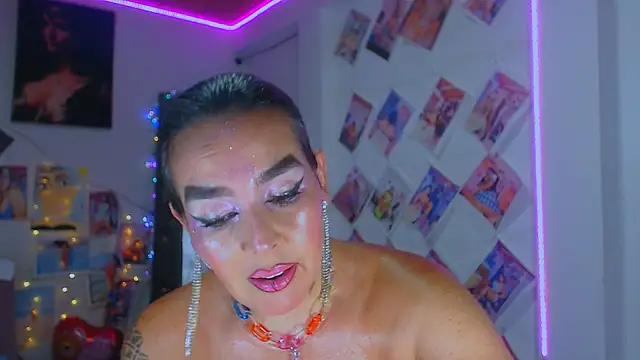 sweet vanessa 22 online show from March 8, 1:13 am