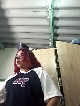 Snapshot of Alexxx_andr4 chatting on October 31, 2:24 am Alexxx andr4 online show from October 31, 2:24 am