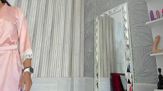 Snapshot of BriannaChelsea chatting on October 4, 12:33 pm BriannaChelsea online show from October 4, 12:33 pm