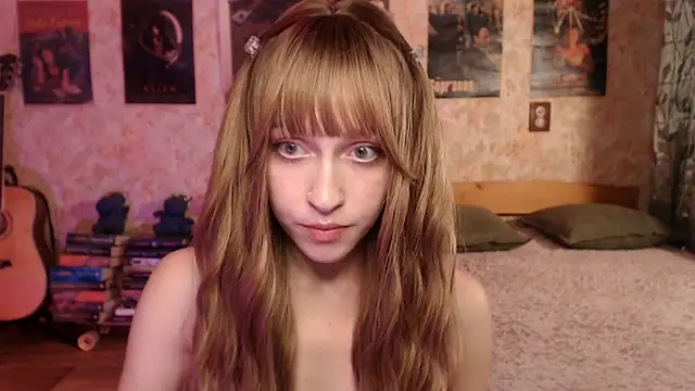 Friendly Ellie online show from July 19, 2:19 pm