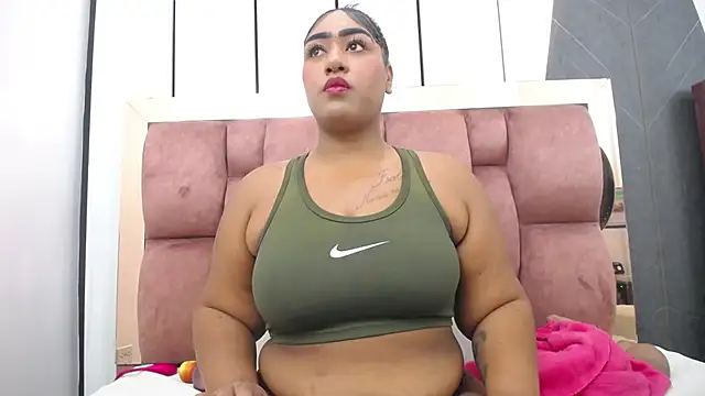 Snapshot of arianna_pearl chatting on September 22, 12:03 pm arianna pearl online show from September 22, 12:03 pm