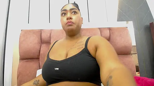 Snapshot of arianna_pearl chatting on September 12, 2:02 pm arianna pearl online show from September 12, 2:02 pm