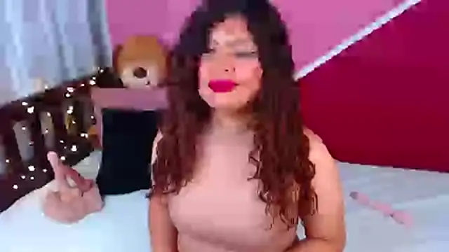 Queenamazon1 online show from March 14, 5:19 am