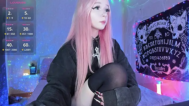 Misty Shadow online show from October 24, 9:55 pm