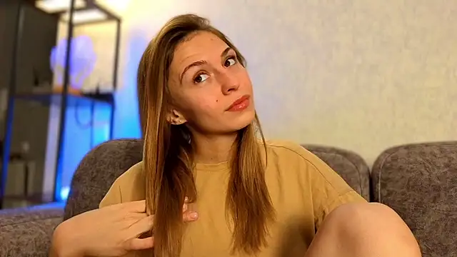 Snapshot of LovelyKatea chatting on October 3, 2:11 pm LovelyKatea online show from October 3, 2:11 pm