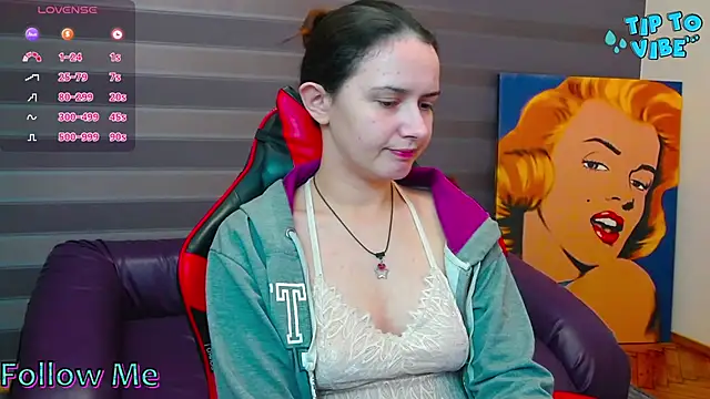 iris nikhols online show from November 3, 10:25 pm