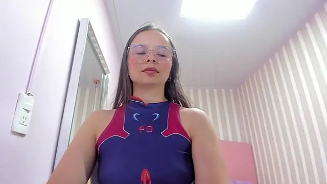 LORELAIGIVEN online show from April 8, 1:02 pm