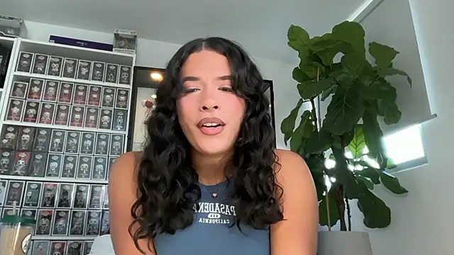 kendrasmithTS online show from June 28, 9:43 pm