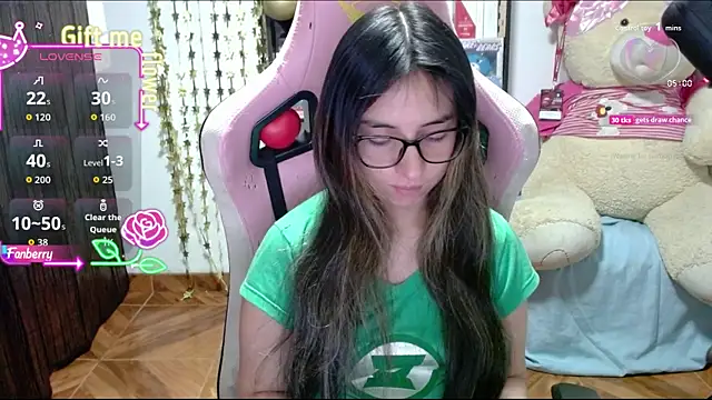 Maggie Fox3 online show from September 19, 3:27 am