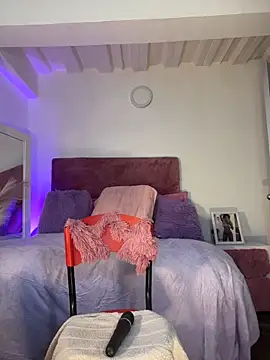 karinacortes online show from March 11, 3:47 pm