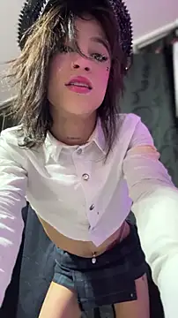 stormytt  online show from November 6, 1:33 am