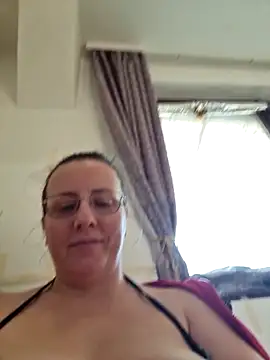 Snapshot of Goodass7 chatting on October 10, 2:22 pm Goodass7 online show from October 10, 2:22 pm