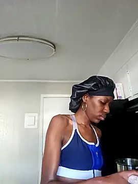 oliviaprettypussy online show from April 24, 1:25 pm