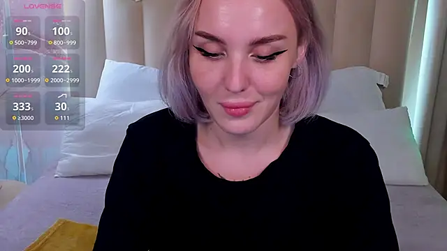 Snapshot of LianaFord chatting on October 1, 1:10 am LianaFord online show from October 1, 1:10 am