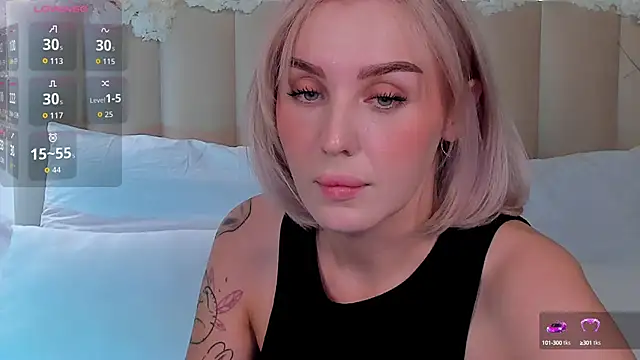 Snapshot of LianaFord chatting on October 14, 12:24 am LianaFord online show from October 14, 12:24 am