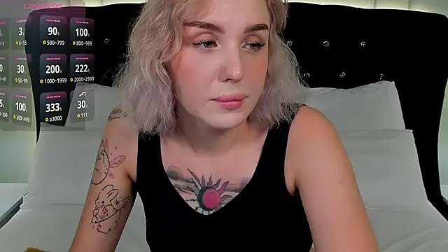 Snapshot of LianaFord chatting on October 7, 10:58 pm LianaFord online show from October 7, 10:58 pm