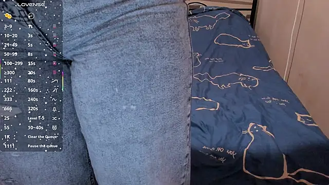 eva zero online show from April 17, 1:57 pm