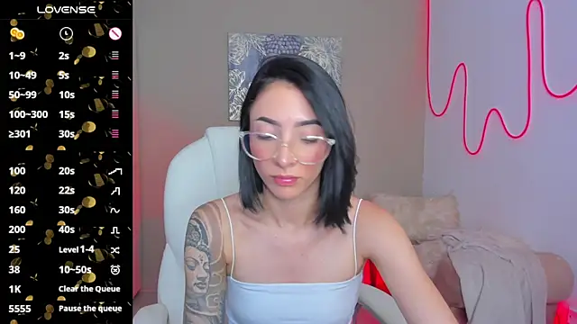 barbie scoth  online show from September 12, 9:55 pm