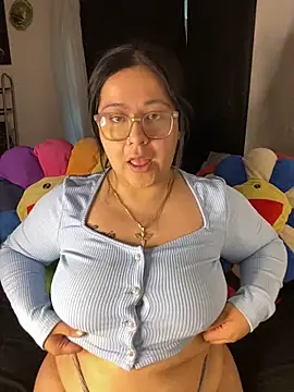 Snapshot of MsConejitaa chatting on October 8, 3:27 pm MsConejitaa online show from October 8, 3:27 pm