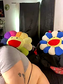 Snapshot of MsConejitaa chatting on October 18, 5:04 pm MsConejitaa online show from October 18, 5:04 pm