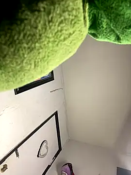 Snapshot of MsConejitaa chatting on October 25, 7:21 pm MsConejitaa online show from October 25, 7:21 pm